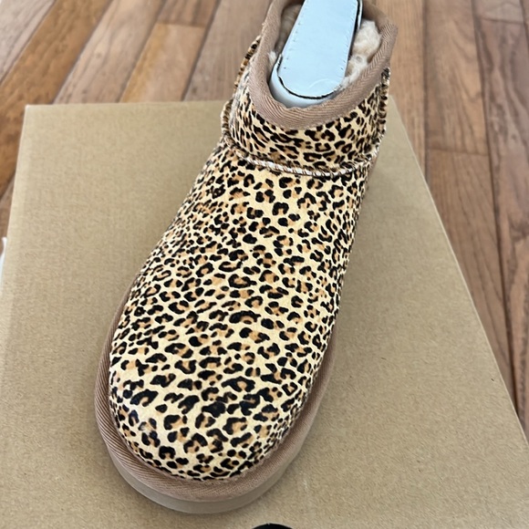 UGG Women's Ultra Mini Speckles Slip-On Booties - Picture 7 of 12